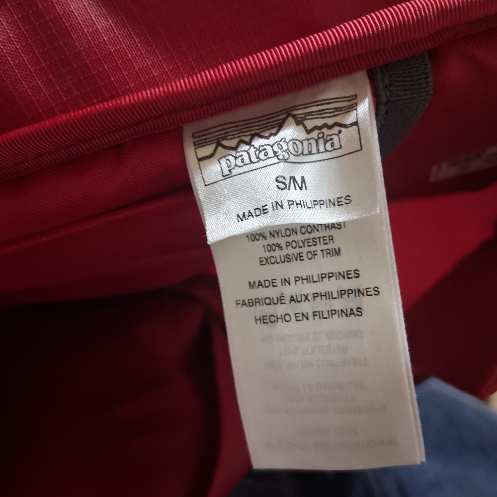 Patagonia Red Men's Daypack Backpack - Picture 5 of 8